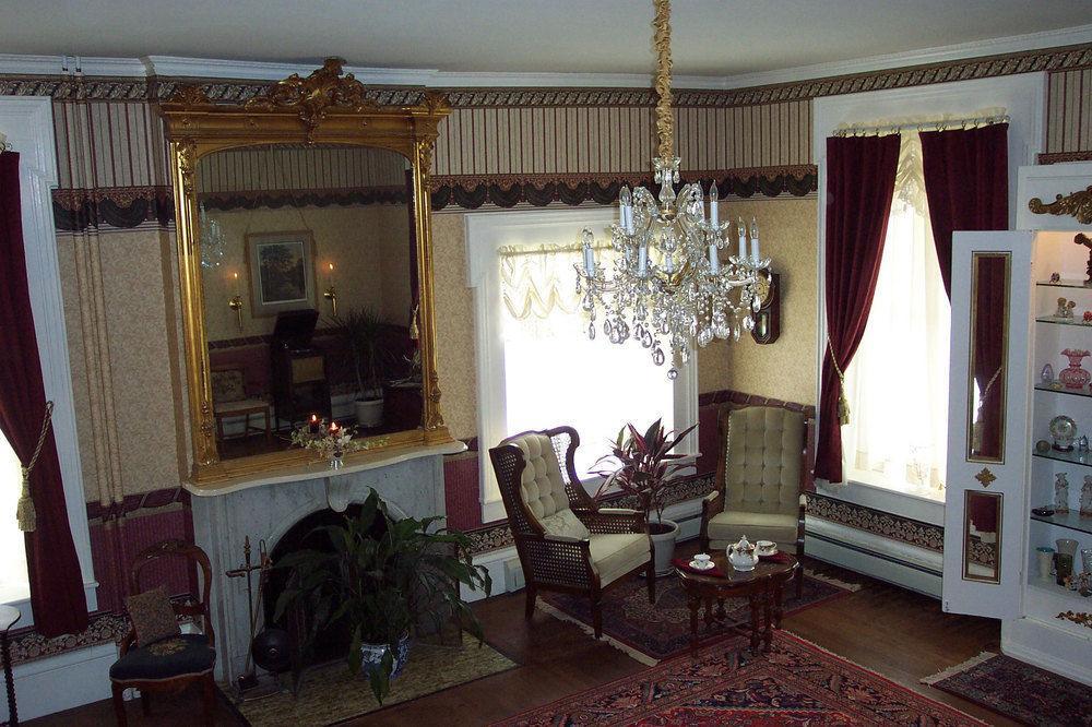 The Gridley Inn B&B Уотерлу Экстерьер фото