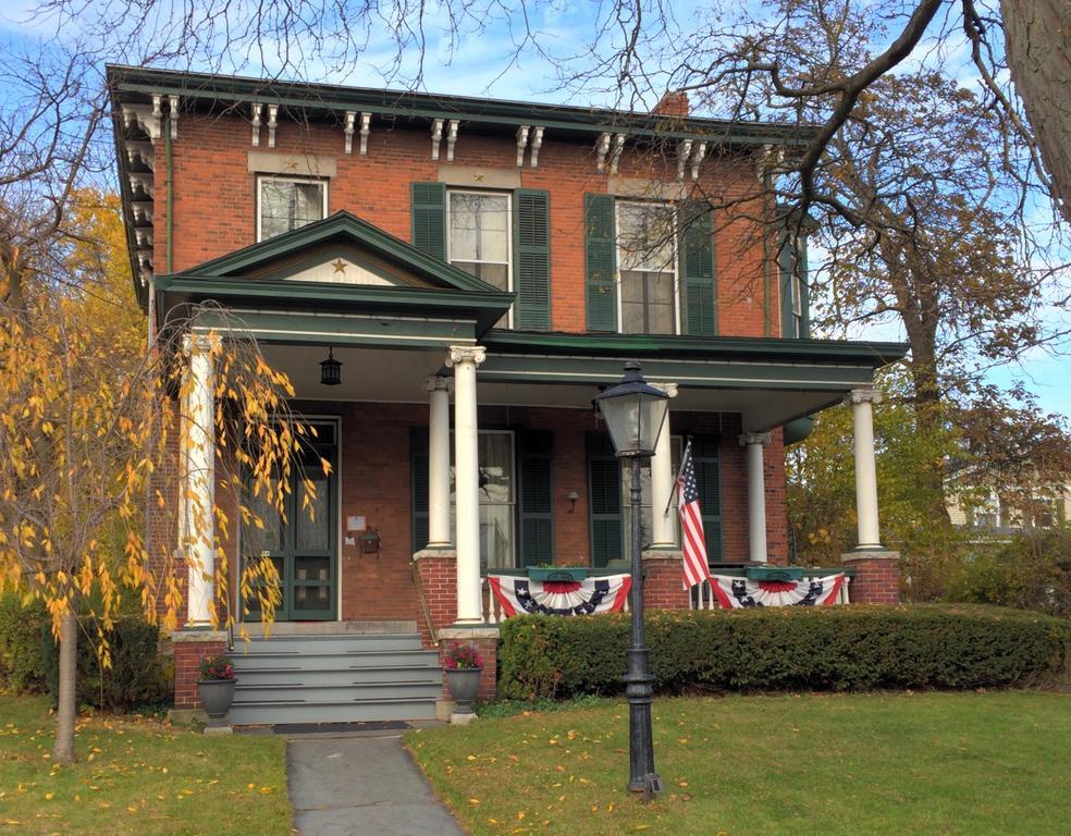 The Gridley Inn B&B Уотерлу Экстерьер фото