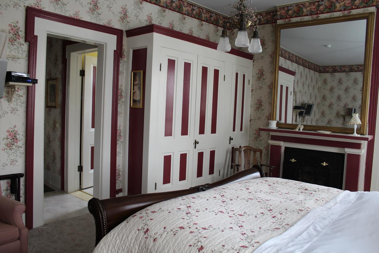 The Gridley Inn B&B Уотерлу Экстерьер фото