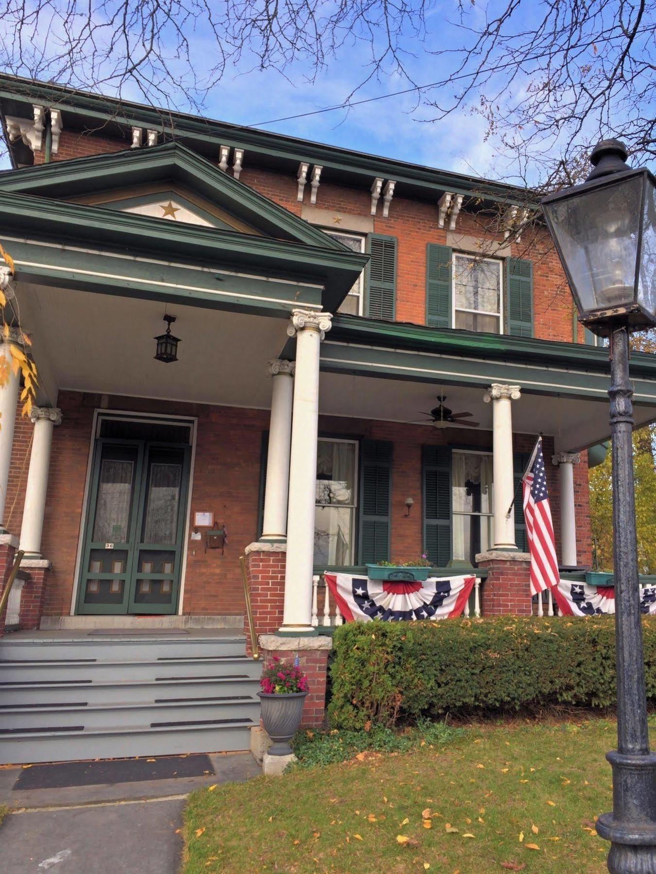 The Gridley Inn B&B Уотерлу Экстерьер фото