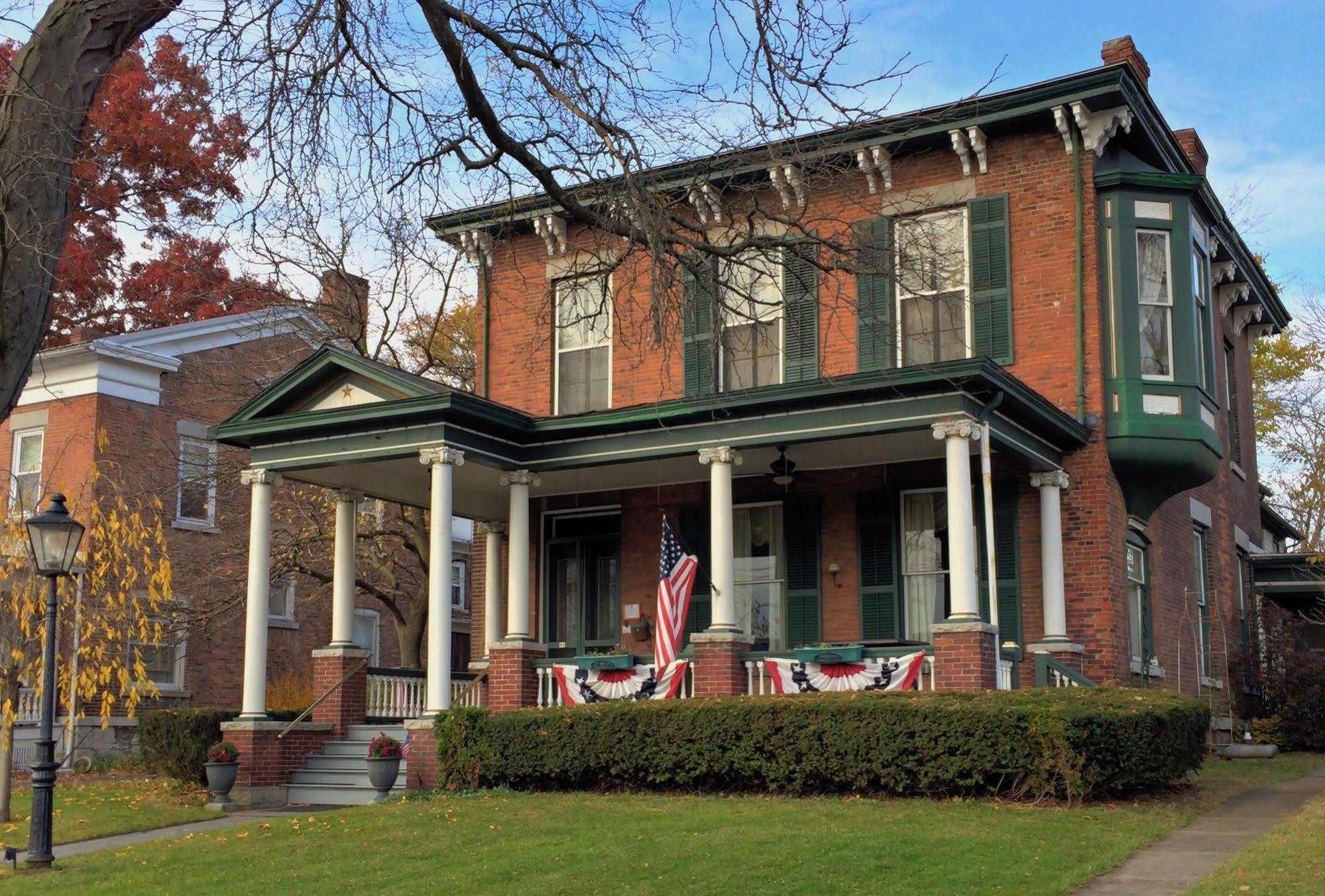 The Gridley Inn B&B Уотерлу Экстерьер фото
