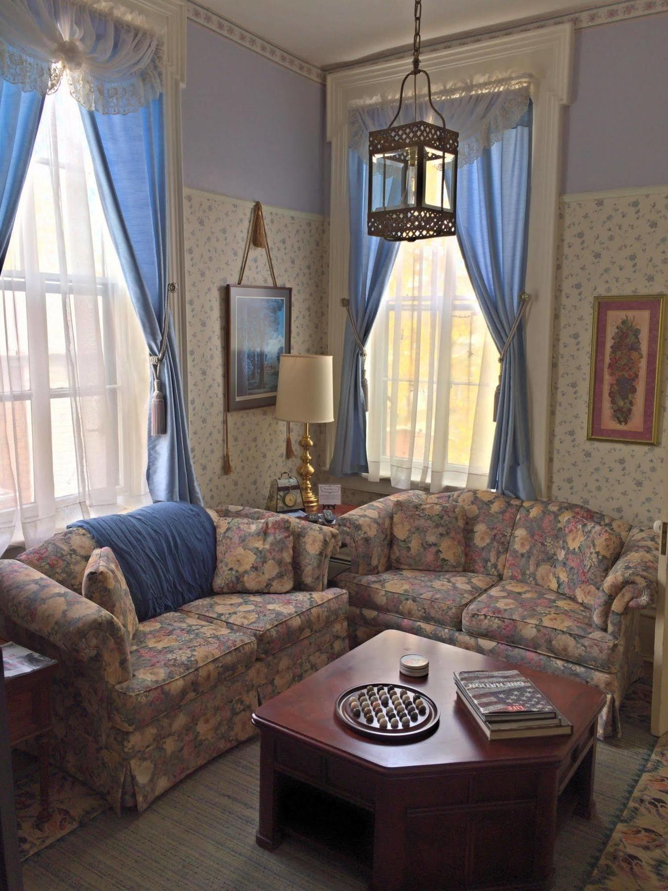 The Gridley Inn B&B Уотерлу Экстерьер фото