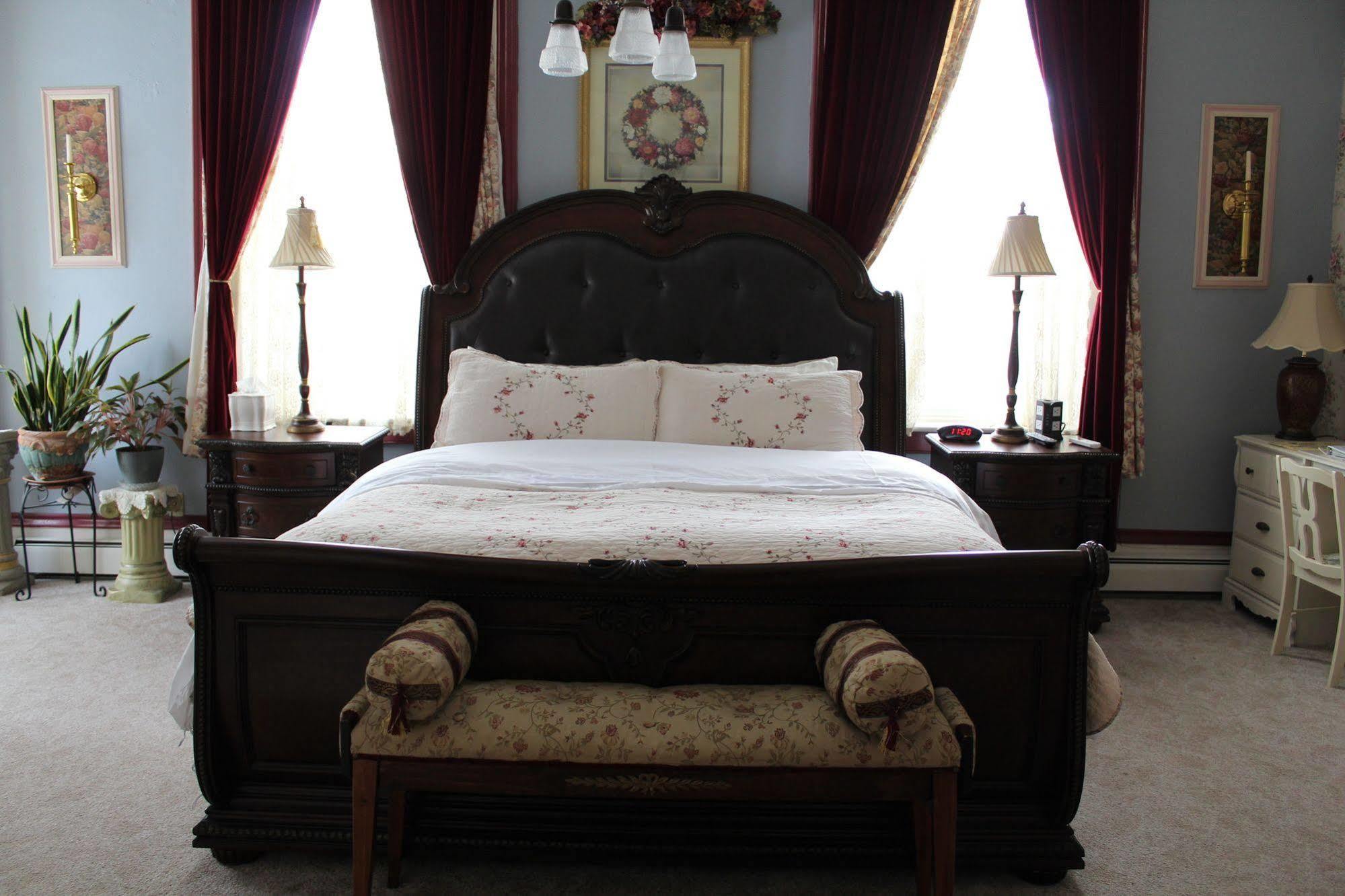 The Gridley Inn B&B Уотерлу Экстерьер фото