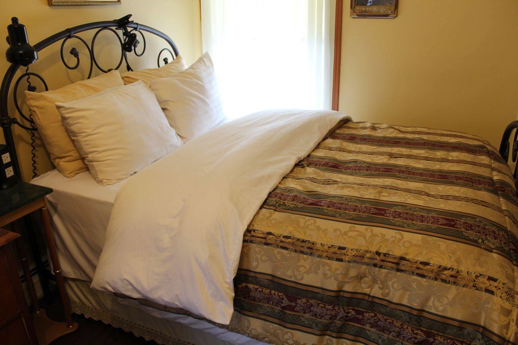 The Gridley Inn B&B Уотерлу Экстерьер фото